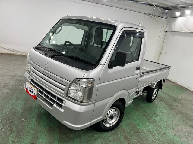 キャリイトラックＫＣエアコン・パワステ　ＭＴ車／走行２６６４３キロ／ラジオ１年保証距離無制限　走行距離２６６４３キロ　５速ＭＴ　ＦＭＡＭラジオ　純正フロアマット　荷台作業灯　マニュアルエアコン　スペアキー（埼玉県）の中古車