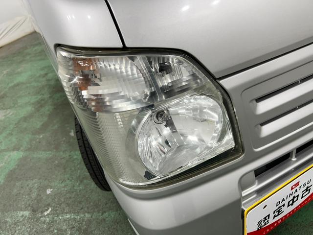 キャリイトラックＫＣエアコン・パワステ　ＭＴ車／走行２６６４３キロ／ラジオ１年保証距離無制限　走行距離２６６４３キロ　５速ＭＴ　ＦＭＡＭラジオ　純正フロアマット　荷台作業灯　マニュアルエアコン　スペアキー（埼玉県）の中古車