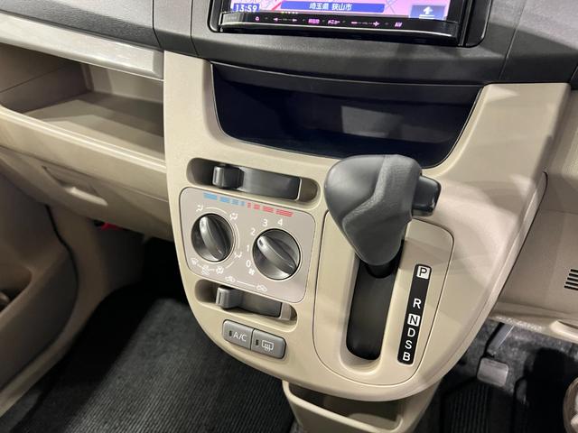 ムーヴＬ　ＳＡ　走行６４８３６キロ／ナビ／ブルートゥース一年保証・走行距離無制限走行６４８３６キロ　ワンセグナビ　ブルートゥース　ＤＶＤ　助手席エアバック　純正カーペットマット　ベンチシート（埼玉県）の中古車