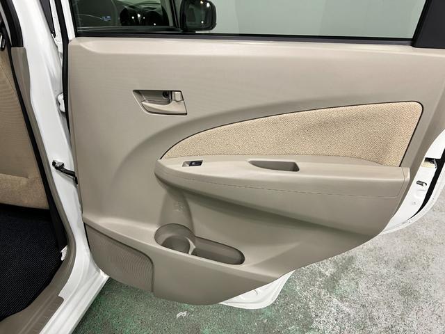 ムーヴＬ　ＳＡ　走行６４８３６キロ／ナビ／ブルートゥース一年保証・走行距離無制限走行６４８３６キロ　ワンセグナビ　ブルートゥース　ＤＶＤ　助手席エアバック　純正カーペットマット　ベンチシート（埼玉県）の中古車