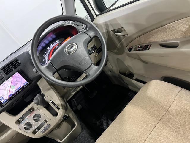 ムーヴＬ　ＳＡ　走行６４８３６キロ／ナビ／ブルートゥース一年保証・走行距離無制限走行６４８３６キロ　ワンセグナビ　ブルートゥース　ＤＶＤ　助手席エアバック　純正カーペットマット　ベンチシート（埼玉県）の中古車