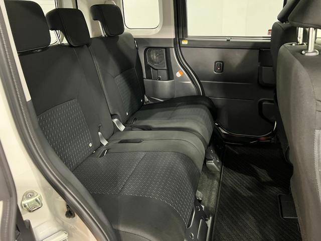 トールカスタムG ターボ 走行29815キロ/クリアランスソナー一年保証・走行距離無制限 走行29815キロ サイドエアバック クリアランスソナー オートマチックハイビーム オートライト LEDヘッドライト 両側電動スライドドア(埼玉県)の中古車