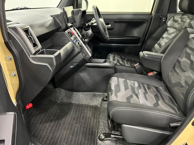 タフトＧターボ　ダーククロムベンチャー　走行３２７２４キロ一年保証・走行距離無制限走行３２７２４キロ　ディスプレイオーディオ　ブルートゥース　全周囲カメラ　クリアランスソナー　オートライト　ＬＥＤヘッドライト　シートヒーター（埼玉県）の中古車