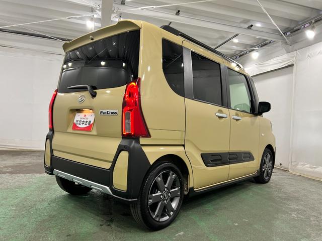 タントファンクロスターボ　走行２９９６８キロ／両側電動スライドドア一年保証・走行距離無制限　走行２９９６８キロ　サイドエアバック　クリアランスソナー　オートマチックハイビーム　オートライト　ＬＥＤヘッドライト　ベンチシート　シートヒーター　両側電動スライドドア（埼玉県）の中古車