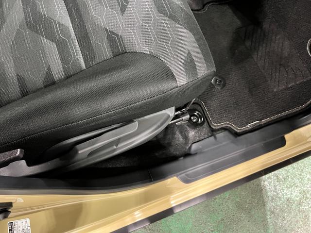 タントファンクロスターボ　走行２９９６８キロ／両側電動スライドドア一年保証・走行距離無制限　走行２９９６８キロ　サイドエアバック　クリアランスソナー　オートマチックハイビーム　オートライト　ＬＥＤヘッドライト　ベンチシート　シートヒーター　両側電動スライドドア（埼玉県）の中古車