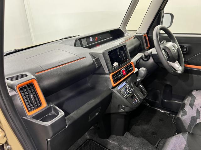 タントファンクロスターボ　走行２９９６８キロ／両側電動スライドドア一年保証・走行距離無制限　走行２９９６８キロ　サイドエアバック　クリアランスソナー　オートマチックハイビーム　オートライト　ＬＥＤヘッドライト　ベンチシート　シートヒーター　両側電動スライドドア（埼玉県）の中古車