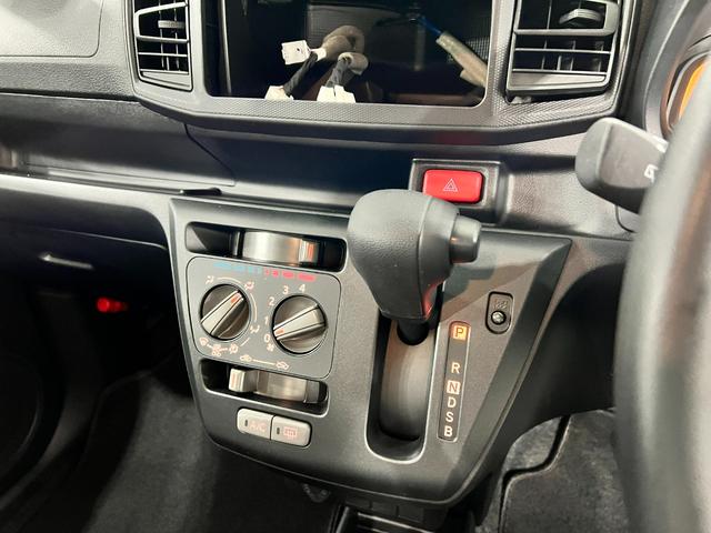 ミライースＬ　ＳＡIII　走行５３３８キロ／オートライト／マット１年保証距離無制限　走行距離５３３８キロ　フロアマット　助手席エアバッグ　クリアランスソナー　オートマチックハイビーム　オートライト　アイドリングストップ　スマートアシスト３（埼玉県）の中古車