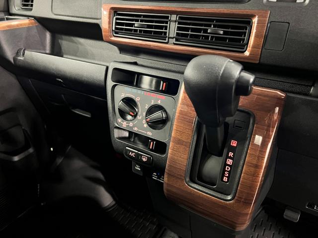 ハイゼットカーゴクルーズ　走行１７２５３キロ／純正フルセグナビ／ドラレコ１年保証距離無制限　走行距離１７２５３キロ　純正フルセグナビ　バックカメラ　ドラレコ　純正マット　クリアランスソナー　ＬＥＤヘッドランプ　アイドリングストップ　両側スライドドア（埼玉県）の中古車