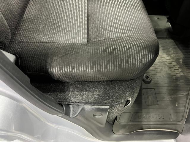 ハイゼットカーゴクルーズ　走行１７２５３キロ／純正フルセグナビ／ドラレコ１年保証距離無制限　走行距離１７２５３キロ　純正フルセグナビ　バックカメラ　ドラレコ　純正マット　クリアランスソナー　ＬＥＤヘッドランプ　アイドリングストップ　両側スライドドア（埼玉県）の中古車