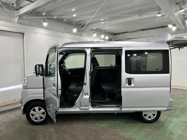 ハイゼットカーゴクルーズ　走行１７２５３キロ／純正フルセグナビ／ドラレコ１年保証距離無制限　走行距離１７２５３キロ　純正フルセグナビ　バックカメラ　ドラレコ　純正マット　クリアランスソナー　ＬＥＤヘッドランプ　アイドリングストップ　両側スライドドア（埼玉県）の中古車