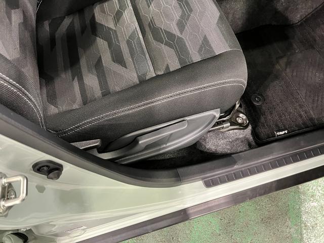 タフトＧターボ　ダーククロムベンチャー　走行１３０３１キロ／ナビ一年保証・走行距離無制限走行１３０３１キロ　フルセグナビ　ブルートゥース　バックカメラ　ドラレコ　クリアランスソナー　オートライト　ＬＥＤヘッドライト　シートヒーター（埼玉県）の中古車