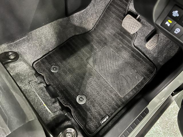 タフトＧターボ　ダーククロムベンチャー　走行１３０３１キロ／ナビ一年保証・走行距離無制限走行１３０３１キロ　フルセグナビ　ブルートゥース　バックカメラ　ドラレコ　クリアランスソナー　オートライト　ＬＥＤヘッドライト　シートヒーター（埼玉県）の中古車