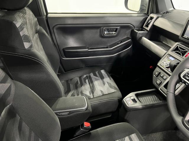 タフトＧターボ　ダーククロムベンチャー　走行１３０３１キロ／ナビ一年保証・走行距離無制限走行１３０３１キロ　フルセグナビ　ブルートゥース　バックカメラ　ドラレコ　クリアランスソナー　オートライト　ＬＥＤヘッドライト　シートヒーター（埼玉県）の中古車