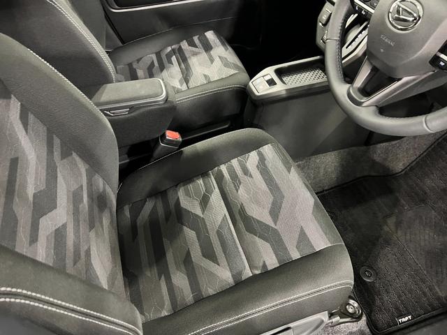 タフトＧターボ　ダーククロムベンチャー　走行１３０３１キロ／ナビ一年保証・走行距離無制限走行１３０３１キロ　フルセグナビ　ブルートゥース　バックカメラ　ドラレコ　クリアランスソナー　オートライト　ＬＥＤヘッドライト　シートヒーター（埼玉県）の中古車