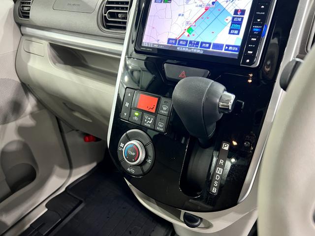 タントＸ　走行３９８１７キロ／車検整備付／ナビ／オートライト一年保証・走行距離無制限走行３９８１７キロ　車検整備付　フルセグナビ　ブルートゥース　オートライト　シートヒーター　ベンチシート（埼玉県）の中古車