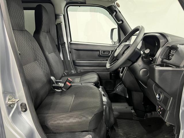 ハイゼットカーゴＤＸ　修復歴／車検整備付／走行７８４５２キロ／純正ナビ１年保証距離無制限　走行距離７８４５２キロ　純正フルセグナビ　ブルートゥース　純正マット　助手席エアバッグ　ＬＥＤヘッドランプ　アイドリングストップ　両側スライドドア　電動格納式ドアミラー（埼玉県）の中古車