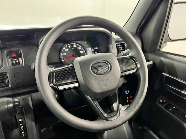 ハイゼットカーゴＤＸ　修復歴／車検整備付／走行７８４５２キロ／純正ナビ１年保証距離無制限　走行距離７８４５２キロ　純正フルセグナビ　ブルートゥース　純正マット　助手席エアバッグ　ＬＥＤヘッドランプ　アイドリングストップ　両側スライドドア　電動格納式ドアミラー（埼玉県）の中古車