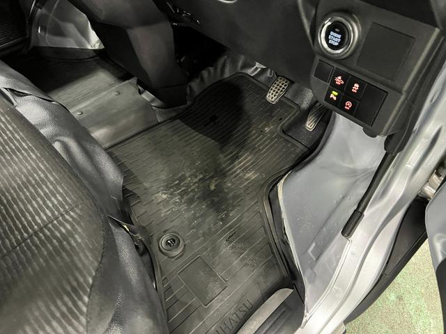 ハイゼットカーゴＤＸ　修復歴／車検整備付／走行７８４５２キロ／純正ナビ１年保証距離無制限　走行距離７８４５２キロ　純正フルセグナビ　ブルートゥース　純正マット　助手席エアバッグ　ＬＥＤヘッドランプ　アイドリングストップ　両側スライドドア　電動格納式ドアミラー（埼玉県）の中古車