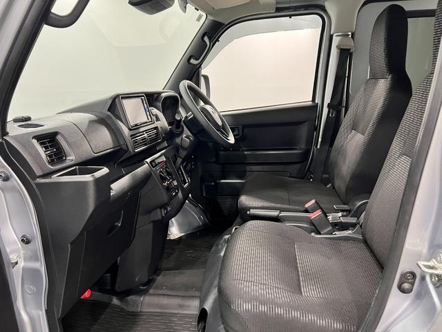 ハイゼットカーゴＤＸ　修復歴／車検整備付／走行７８４５２キロ／純正ナビ１年保証距離無制限　走行距離７８４５２キロ　純正フルセグナビ　ブルートゥース　純正マット　助手席エアバッグ　ＬＥＤヘッドランプ　アイドリングストップ　両側スライドドア　電動格納式ドアミラー（埼玉県）の中古車