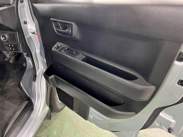 ハイゼットカーゴＤＸ　修復歴／車検整備付／走行７８４５２キロ／純正ナビ１年保証距離無制限　走行距離７８４５２キロ　純正フルセグナビ　ブルートゥース　純正マット　助手席エアバッグ　ＬＥＤヘッドランプ　アイドリングストップ　両側スライドドア　電動格納式ドアミラー（埼玉県）の中古車