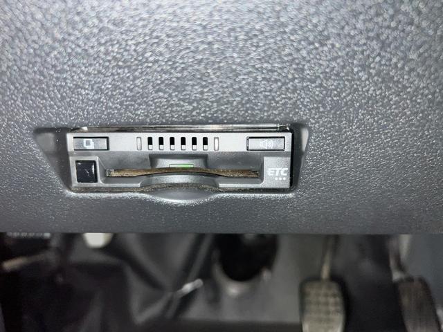 ハイゼットカーゴＤＸ　修復歴／車検整備付／走行７８４５２キロ／純正ナビ１年保証距離無制限　走行距離７８４５２キロ　純正フルセグナビ　ブルートゥース　純正マット　助手席エアバッグ　ＬＥＤヘッドランプ　アイドリングストップ　両側スライドドア　電動格納式ドアミラー（埼玉県）の中古車