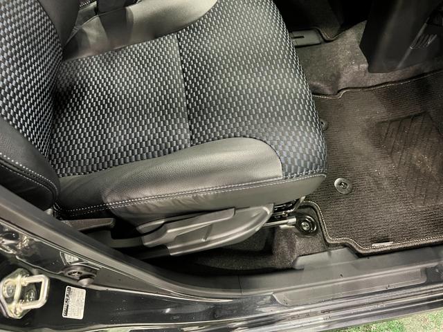 タントカスタムＲＳ　走行４２０２７キロ／ナビ／バックカメラ一年保証・走行距離無制限走行４２０２７キロ　フルセグナビ　ブルートゥース　バックカメラ　ＤＶＤ　クリアランスソナー　オートライト　ＬＥＤヘッドライト　シートヒーター　両側電動スライドドア（埼玉県）の中古車
