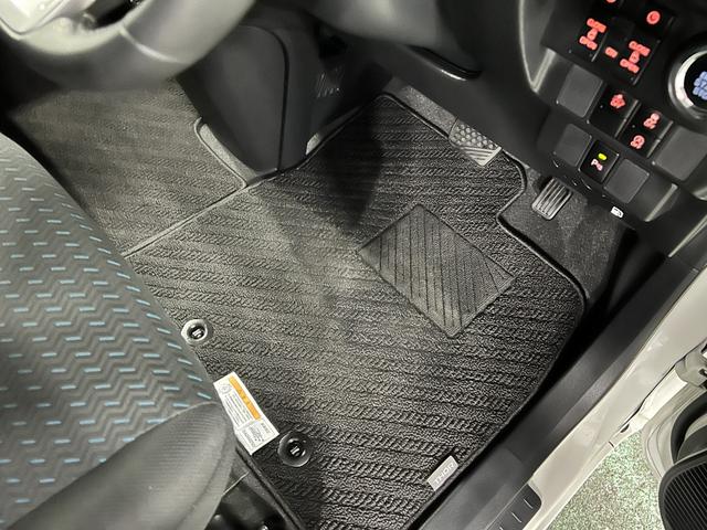 トールカスタムＧ　ターボ　走行６４６５６キロ／ＬＥＤヘッドライト一年保証・走行距離無制限　走行６４６５６キロ　クリアランスソナー　オートマチックハイビーム　オートライト　ＬＥＤヘッドライト　両側電動スライドドア（埼玉県）の中古車