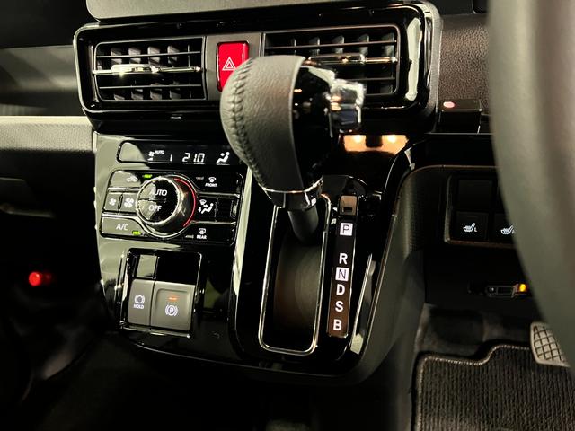 タントカスタムＲＳ　走行２４０２１キロ／ナビ／ドラレコ一年保証・走行距離無制限走行２４０２１キロ　フルセグナビ　ブルートゥース　バックカメラ　ドラレコ　クリアランスソナー　ＬＥＤヘッドライト　シートヒーター　両側電動スライドドア（埼玉県）の中古車