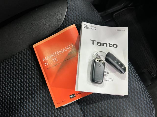 タントカスタムＲＳ　走行７９４７９キロ／クリアランスソナー一年保証・走行距離無制限　走行７９４７９キロ　サイドエアバック　クリアランスソナー　オートマチックハイビーム　オートライト　ＬＥＤヘッドライト　ベンチシート　シートヒーター　両側電動スライドドア（埼玉県）の中古車