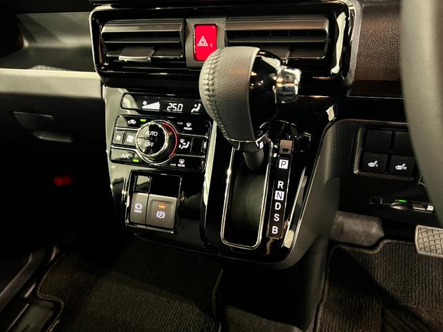 タントカスタムＲＳ　走行３３６２９キロ／ディスプレイオーディオ１年保証距離無制限　走行距離３３６２９キロ　ディスプレイオーディオ　バックカメラ　ドラレコ　純正マット　サイドエアバッグ　ＬＥＤヘッドランプ　アイドリングストップ　シートヒーター　両側電動スライドドア（埼玉県）の中古車