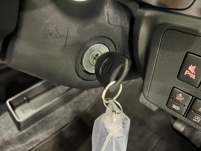 ミライースＬ　ＳＡIII　走行５２６５キロ／オートライト／マット１年保証距離無制限　走行距離５２６５キロ　フロアマット　助手席エアバッグ　クリアランスソナー　オートマチックハイビーム　オートライト　アイドリングストップ　スマートアシスト３　キーレスエントリー（埼玉県）の中古車