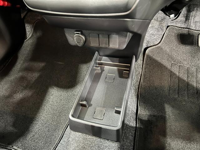 ミライースＬ　ＳＡIII　走行５２６５キロ／オートライト／マット１年保証距離無制限　走行距離５２６５キロ　フロアマット　助手席エアバッグ　クリアランスソナー　オートマチックハイビーム　オートライト　アイドリングストップ　スマートアシスト３　キーレスエントリー（埼玉県）の中古車