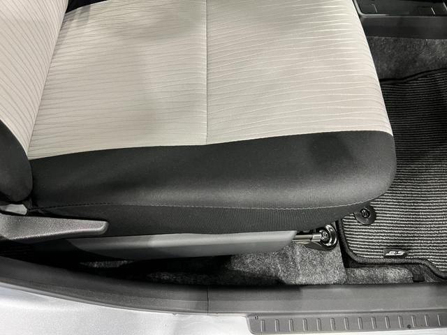 ミライースＸ　ＳＡIII　走行２８２キロ／ＬＥＤヘッドランプ／マット走行２８２キロ　純正マット　助手席エアバック　クリアランスソナー　オートマチックハイビーム　オートライト　ＬＥＤヘッドランプ　アイドリングストップ　電動格納式ドアミラー（埼玉県）の中古車