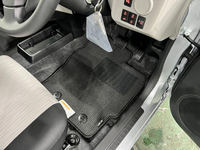 ミライースＸ　ＳＡIII　走行２８２キロ／ＬＥＤヘッドランプ／マット走行２８２キロ　純正マット　助手席エアバック　クリアランスソナー　オートマチックハイビーム　オートライト　ＬＥＤヘッドランプ　アイドリングストップ　電動格納式ドアミラー（埼玉県）の中古車