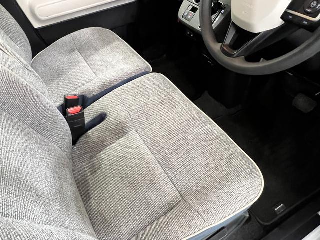 ムーヴキャンバスストライプスGターボ 走行21450キロ/フルセグナビ1年保証距離無制限 走行距離21450キロ フルセグナビ バックカメラ ブルートゥース 純正マット サイドエアバッグ LEDヘッドランプ アイドリングストップ シートヒーター 両側電動スライドドア(埼玉県)の中古車