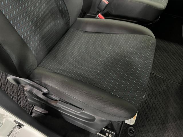 トールカスタムG ターボ 走行17321キロ/クリアランスソナー一年保証・走行距離無制限走行17321キロ 助手席エアバック 純正カーペットマット クリアランスソナー オートライト LEDヘッドライト アイドリングストップ(埼玉県)の中古車