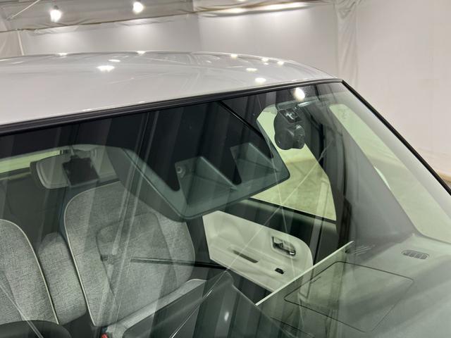 ムーヴキャンバスストライプスＧ　走行５５７１キロ／純正ナビ／ドラレコ１年保証距離無制限　走行距離５５７１キロ　純正フルセグナビ　パノラマモニター　ドラレコ　純正マット　サイドエアバッグ　ＬＥＤヘッドランプ　アイドリングストップ　シートヒーター　両側電動スライドドア（埼玉県）の中古車