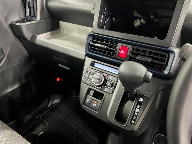 タントＸ　走行２０１６キロ／雹害／クリアランスソナー／オートライト一年保証・走行距離無制限　走行２０１６キロ　サイドエアバック　クリアランスソナー　オートマチックハイビーム　オートライト　ＬＥＤヘッドライト　ベンチシート　シートヒーター　片側電動スライドドア（埼玉県）の中古車