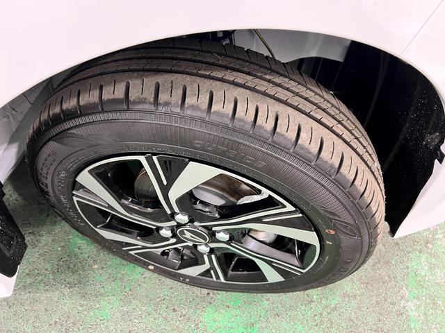 タントカスタムXリミテッド 走行11キロ/クリアランスソナー一年保証・走行距離無制限 走行11キロ サイドエアバック クリアランスソナー オートマチックハイビーム オートライト LEDヘッドライト ベンチシート シートヒーター 両側電動スライドドア(埼玉県)の中古車
