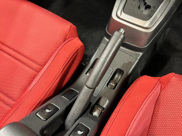 コペンローブ　走行３９８２キロ／ＨＫＳマフラー／ＬＥＤヘッドランプ１年保証距離無制限　走行距離３９８２キロ　助手席エアバッグ　クリアランスソナー　ＬＥＤヘッドランプ　シートヒーター　アイドリングストップ（埼玉県）の中古車