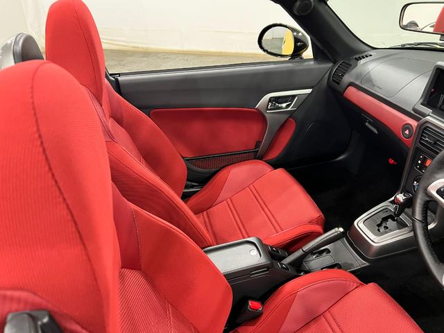 コペンローブ　走行３９８２キロ／ＨＫＳマフラー／ＬＥＤヘッドランプ１年保証距離無制限　走行距離３９８２キロ　助手席エアバッグ　クリアランスソナー　ＬＥＤヘッドランプ　シートヒーター　アイドリングストップ（埼玉県）の中古車