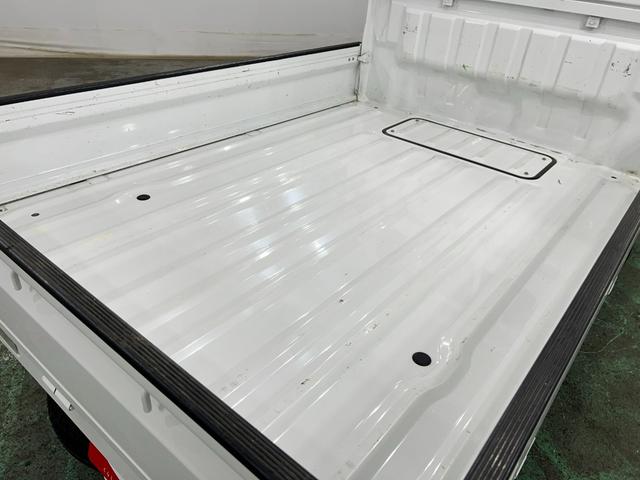 キャリイトラックKCスペシャル 走行23271キロ/LEDヘッドランプ1年保証距離無制限 走行距離23271キロ FMAMラジオ フロアマット 助手席エアバッグ LEDヘッドランプ キーレスエントリー マニュアルエアコン(埼玉県)の中古車