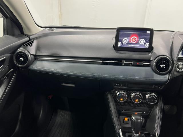 MAZDA215S Lパッケージ 走行65750キロ/全周囲カメラ1年保証距離無制限 走行距離65750キロ 全周囲カメラ ブルートゥース 純正マット サイドエアバッグ クリアランスソナー アイドリングストップ 電動格納式ドアミラー(埼玉県)の中古車