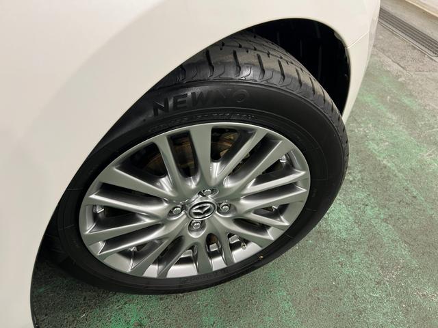 MAZDA215S Lパッケージ 走行65750キロ/全周囲カメラ1年保証距離無制限 走行距離65750キロ 全周囲カメラ ブルートゥース 純正マット サイドエアバッグ クリアランスソナー アイドリングストップ 電動格納式ドアミラー(埼玉県)の中古車