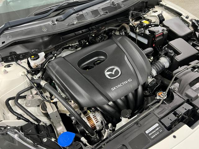 MAZDA215S Lパッケージ 走行65750キロ/全周囲カメラ1年保証距離無制限 走行距離65750キロ 全周囲カメラ ブルートゥース 純正マット サイドエアバッグ クリアランスソナー アイドリングストップ 電動格納式ドアミラー(埼玉県)の中古車