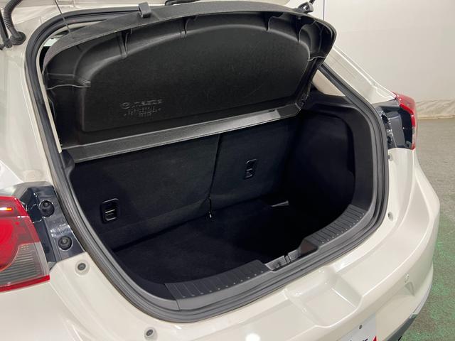MAZDA215S Lパッケージ 走行65750キロ/全周囲カメラ1年保証距離無制限 走行距離65750キロ 全周囲カメラ ブルートゥース 純正マット サイドエアバッグ クリアランスソナー アイドリングストップ 電動格納式ドアミラー(埼玉県)の中古車
