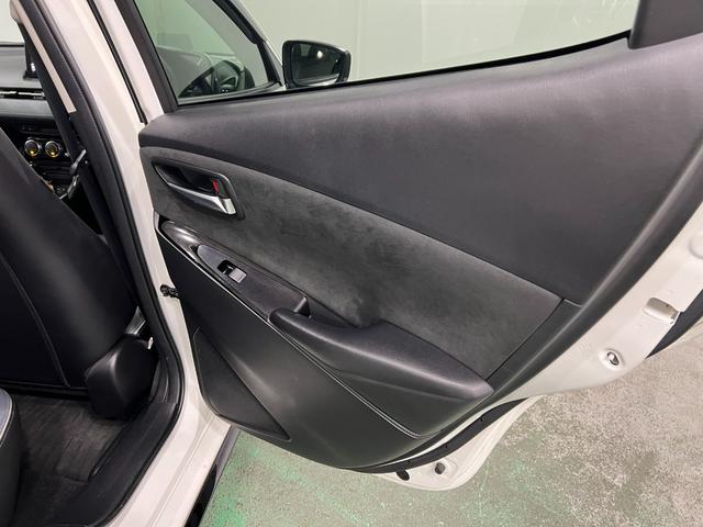 MAZDA215S Lパッケージ 走行65750キロ/全周囲カメラ1年保証距離無制限 走行距離65750キロ 全周囲カメラ ブルートゥース 純正マット サイドエアバッグ クリアランスソナー アイドリングストップ 電動格納式ドアミラー(埼玉県)の中古車