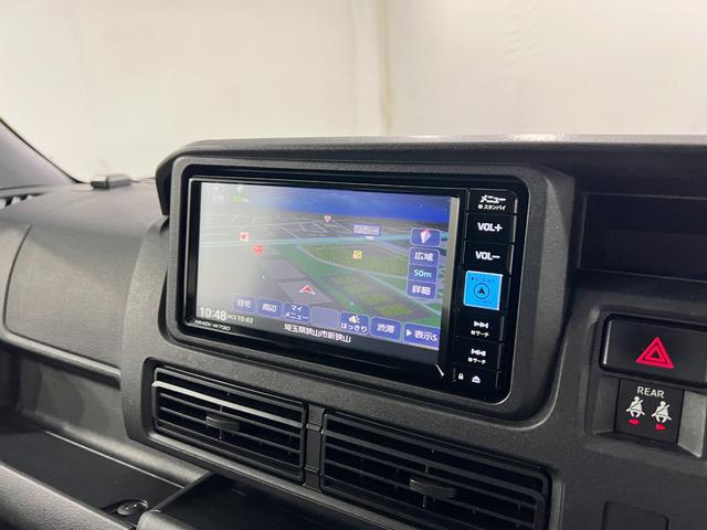 ハイゼットカーゴクルーズ　走行８２４０７キロ／ナビ／ＥＴＣ一年保証・走行距離無制限走行８２４０７キロ　フルセグナビ　ブルートゥース　クリアランスソナー　オートライト　アイドリングストップ（埼玉県）の中古車