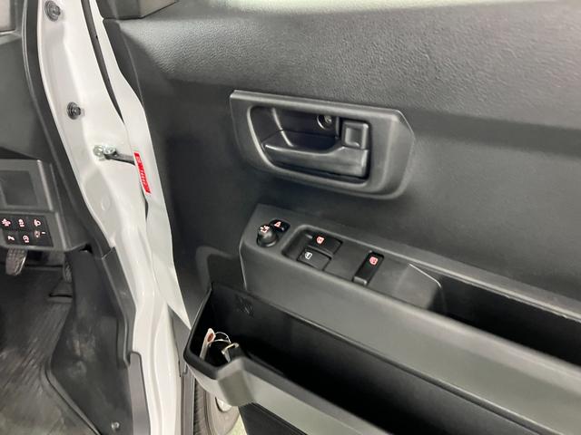 ハイゼットカーゴクルーズ　走行８２４０７キロ／ナビ／ＥＴＣ一年保証・走行距離無制限走行８２４０７キロ　フルセグナビ　ブルートゥース　クリアランスソナー　オートライト　アイドリングストップ（埼玉県）の中古車