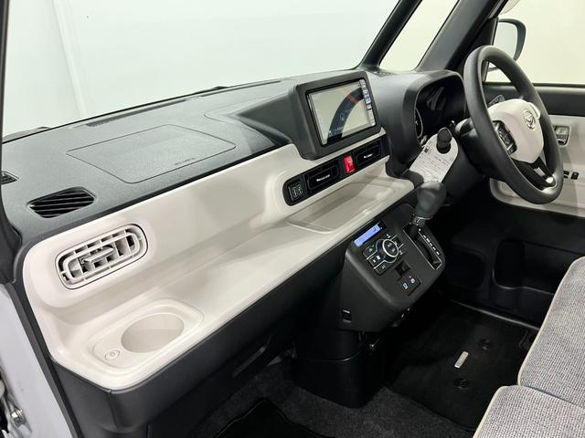 ムーヴキャンバスストライプスＧ　車検整備付／走行８９２６キロ／ナビドラレコ１年保証距離無制限　走行距離８９２６キロ　純正フルセグナビ　バックカメラ　ドラレコ　純正マット　サイドエアバッグ　ＬＥＤヘッドランプ　アイドリングストップ　シートヒーター　両側電動スライドドア（埼玉県）の中古車